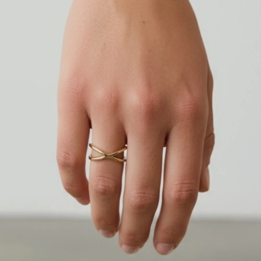 Gold Ring Contemporary Minimalist Double Cross Size 7 Fashion Jewelry + Gift Box
